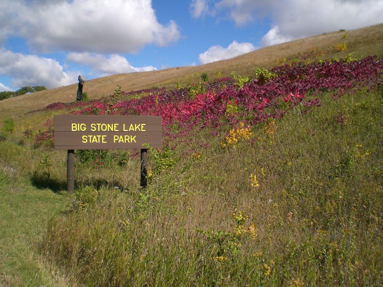Big Stone Lake Park brown sign