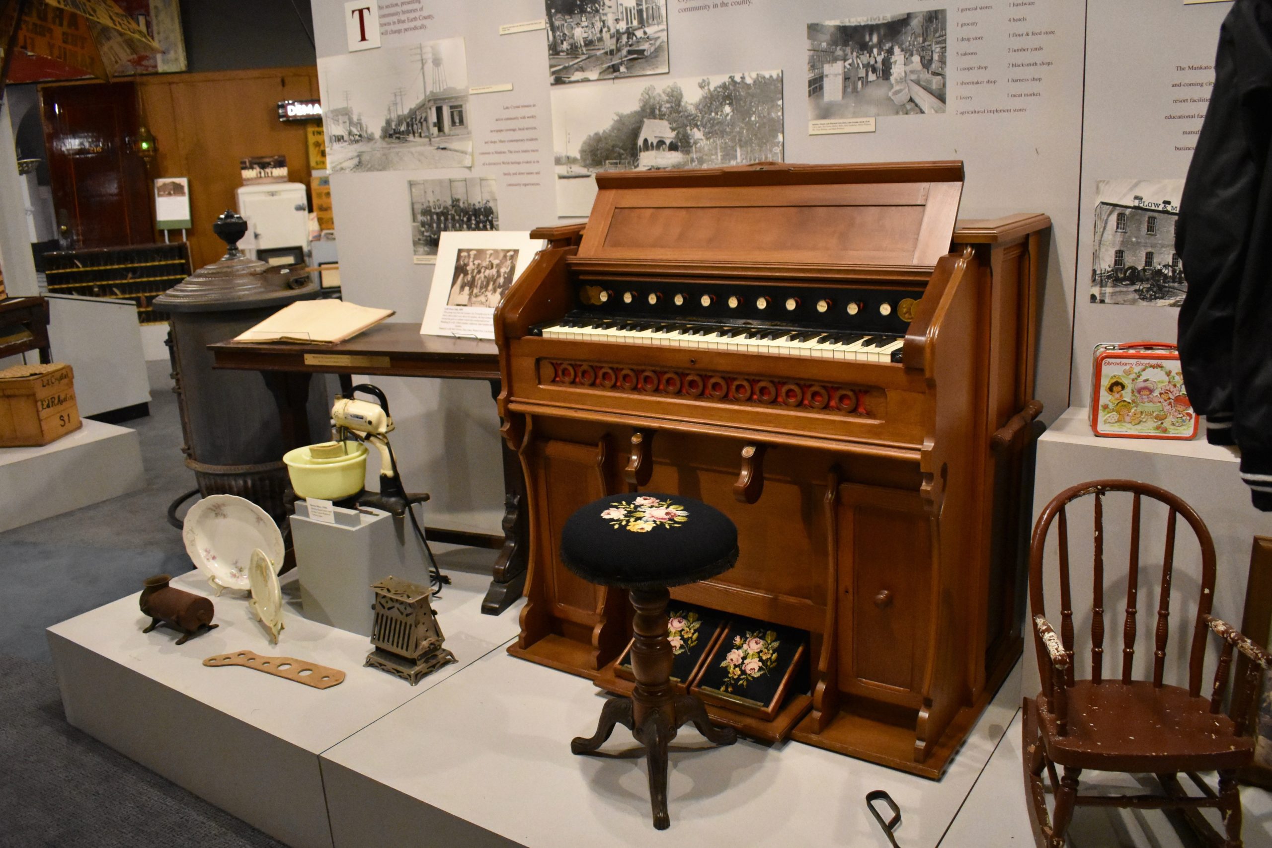 Historic instruments and household furnature
