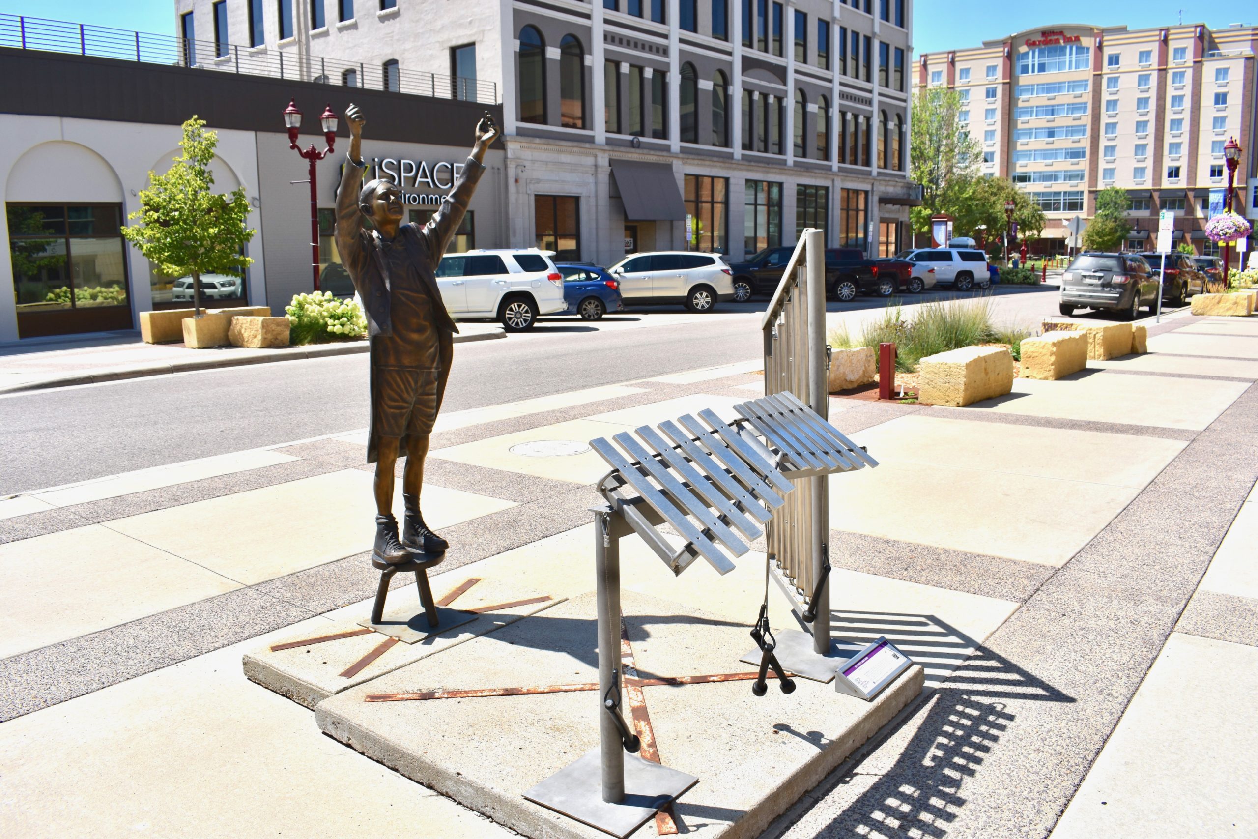 Interactive music sculpture
