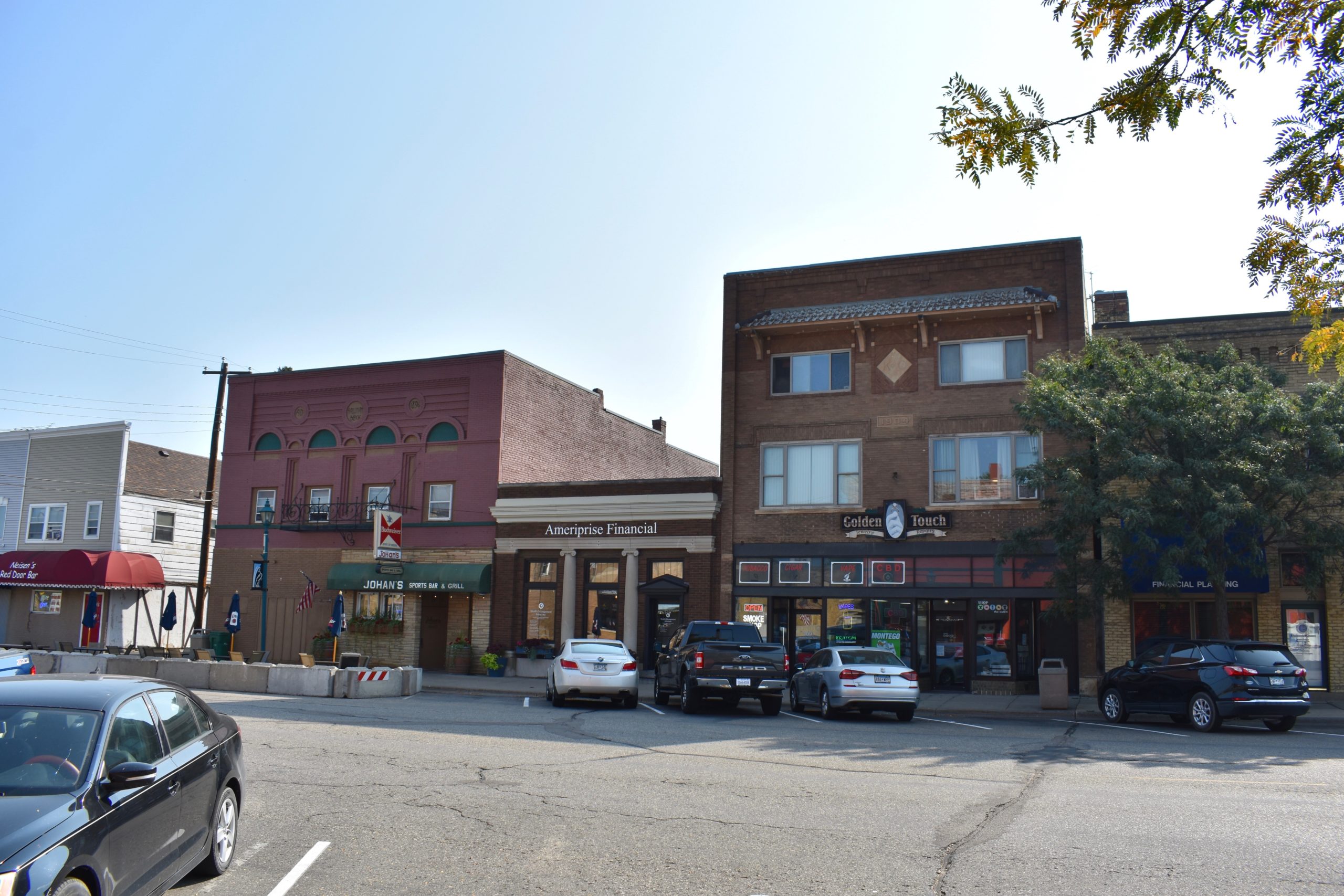 historic district street view