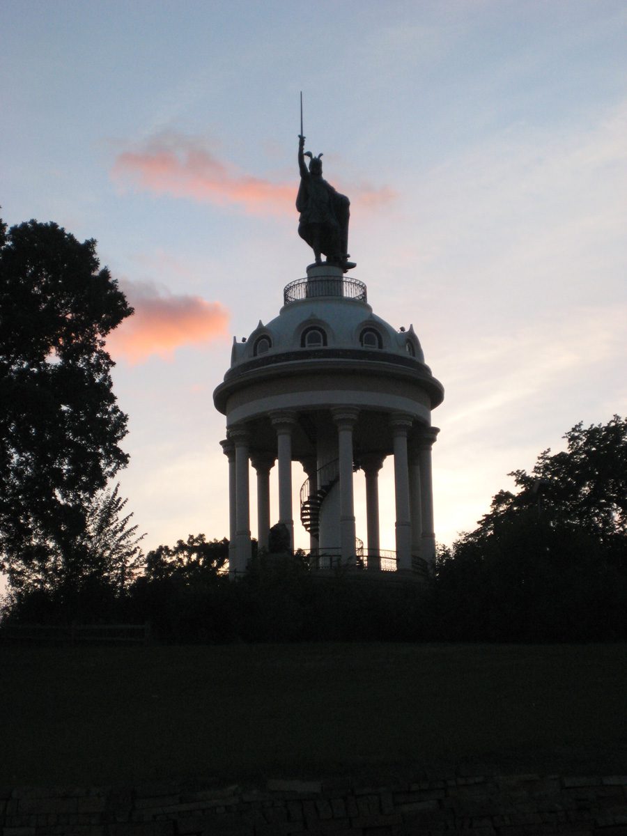 New Ulm-Hermann the Great stature